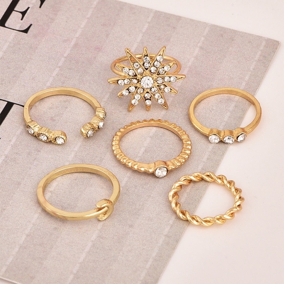 'Fierce Star' 6-piece Galaxy Themed Gold Ring Set - Picture 2 of 4